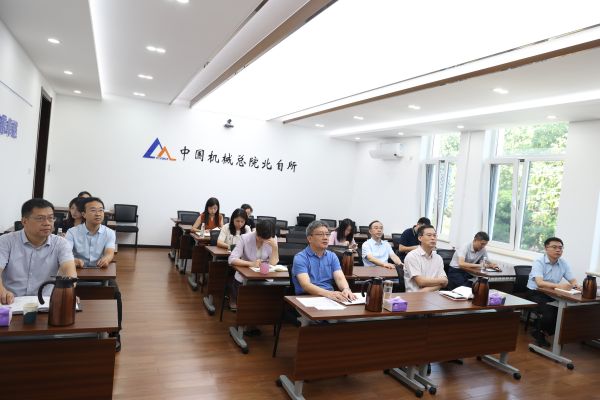 中心组进建2.jpg